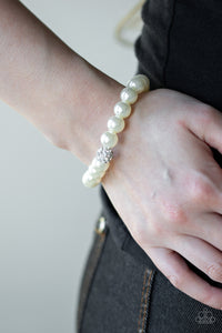 pearl bracelet